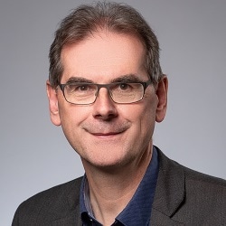 Dr. Dirk Lange